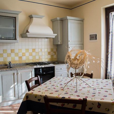 Room In Farmhouse - Apartment In Farmhouse Casolare Dei Fiori Chiesina Uzzanese 외부 사진